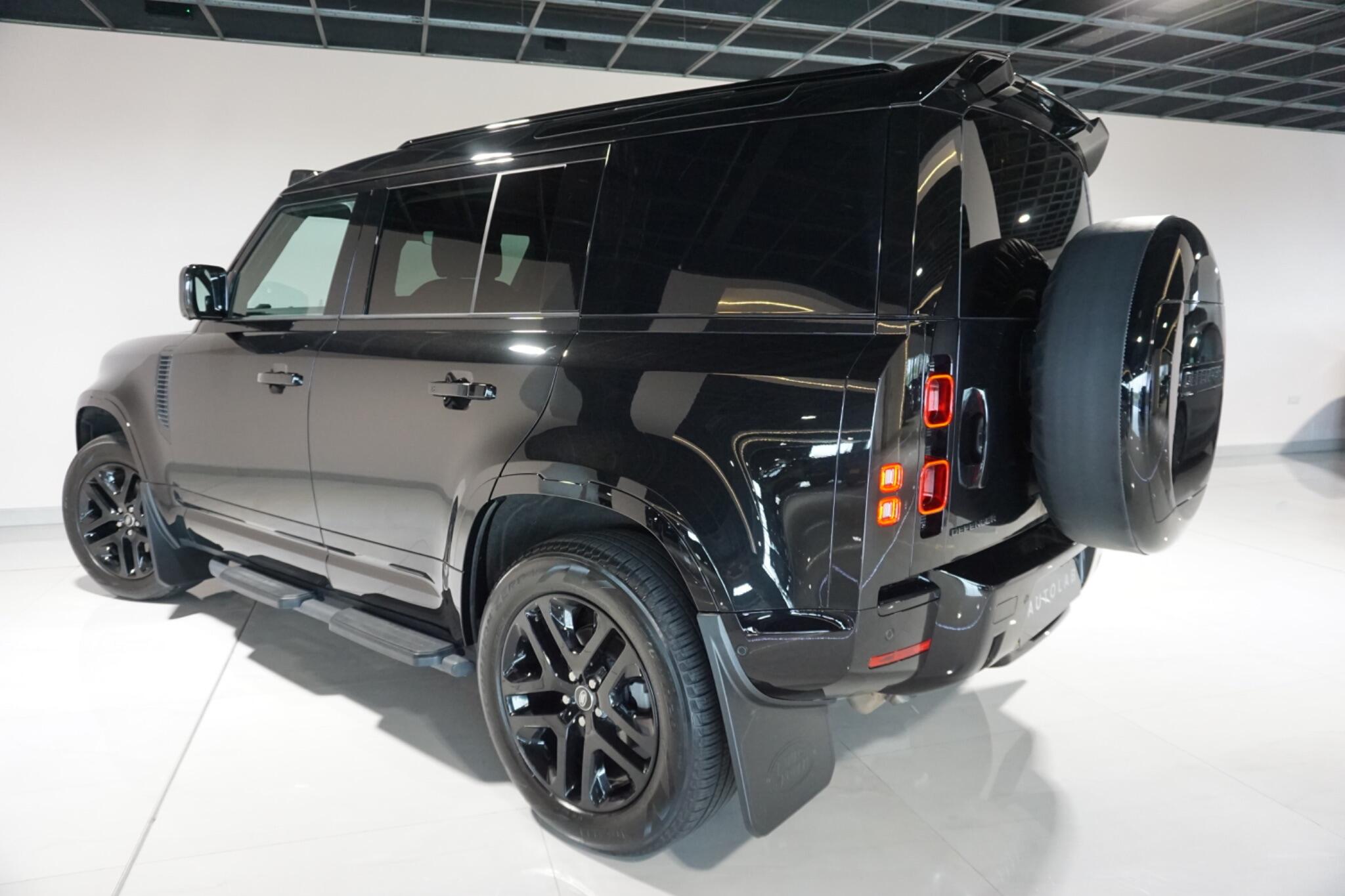 Land Rover Defender 110 3.0 D250 MHEV S Hard Top SUV 5dr Diesel Auto 4WD MWB Euro 6 (s/s) (250 ps)